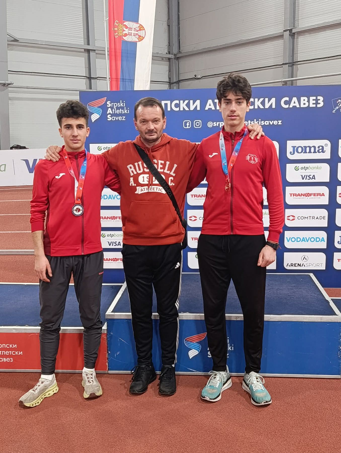 6211df0fe6ab5e520cf313af9077cbbf 1