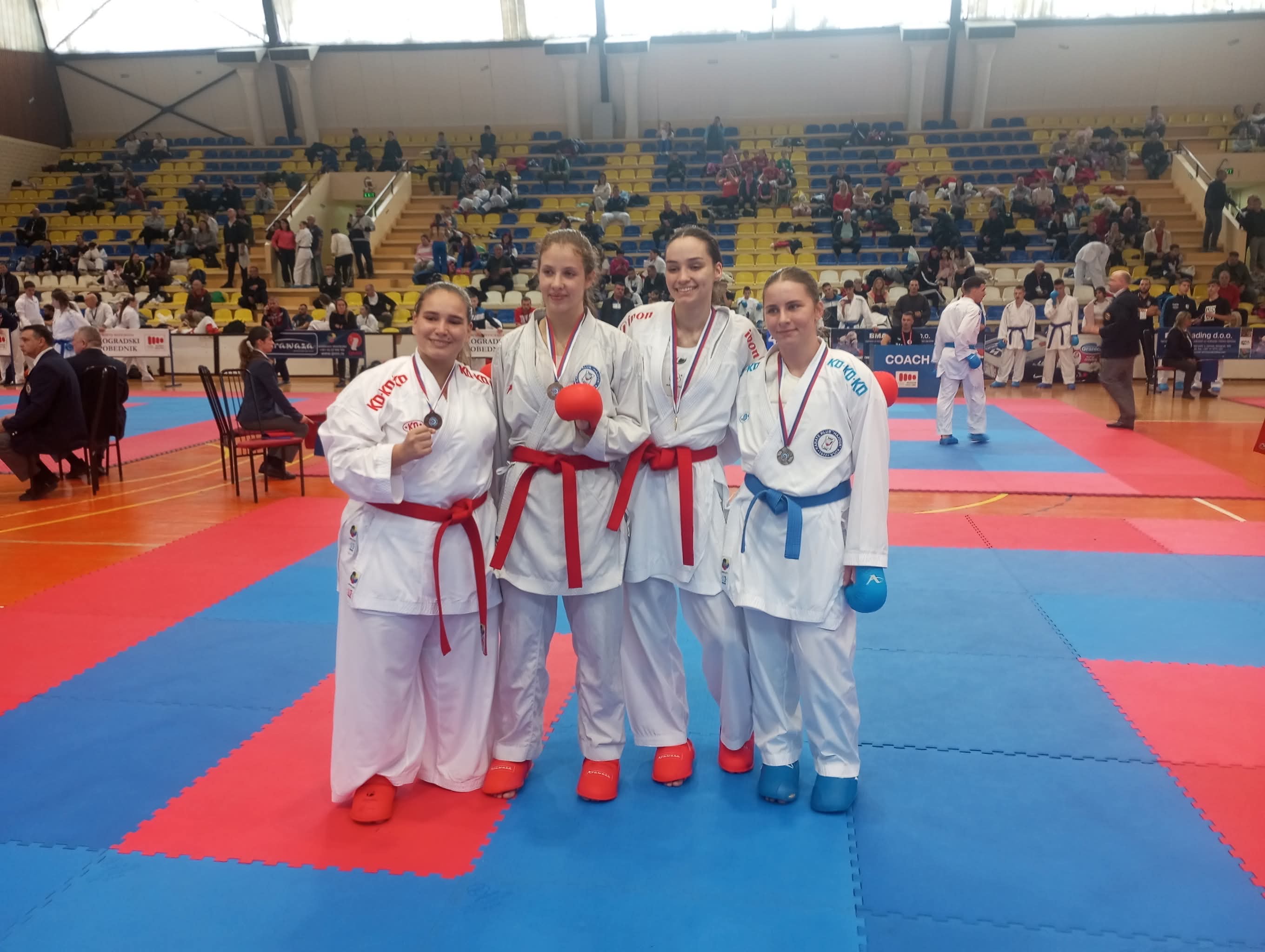 7c689c800acc64dc6236480cf627edc6