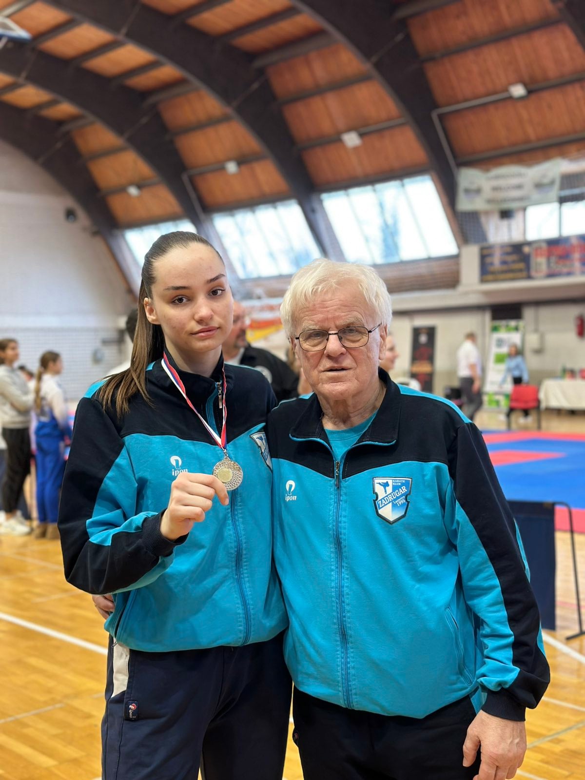 att.xVkCUIOM8HwqRWos2rWsk7F Ts23ig KF0J C9maiMk